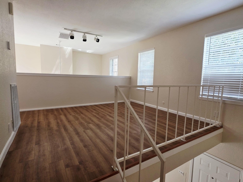 2323 Augusta Drive - Photo 7