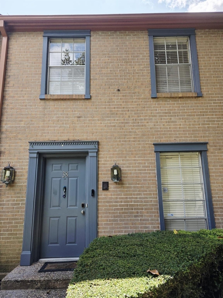 2323 Augusta Drive - Photo 12