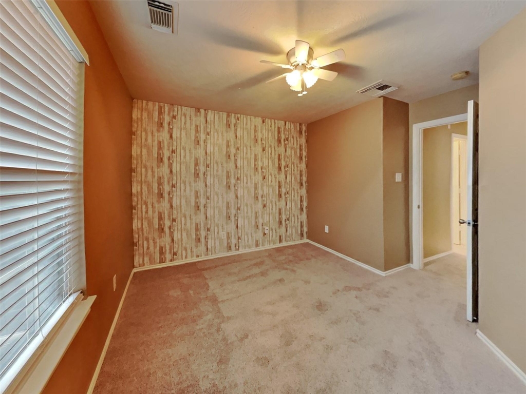 6220 Stoney Creek Drive - Photo 13
