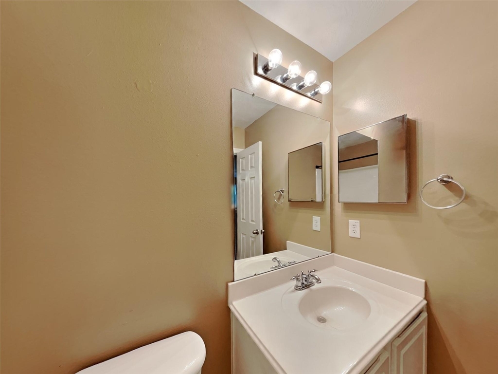 6220 Stoney Creek Drive - Photo 15