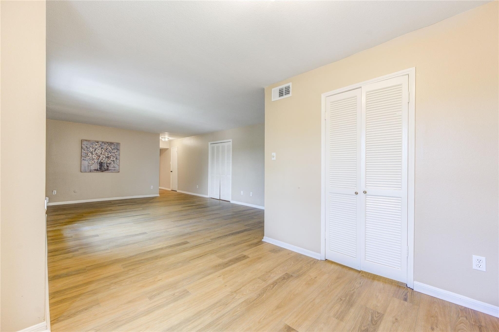 351 N Post Oak Lane - Photo 8