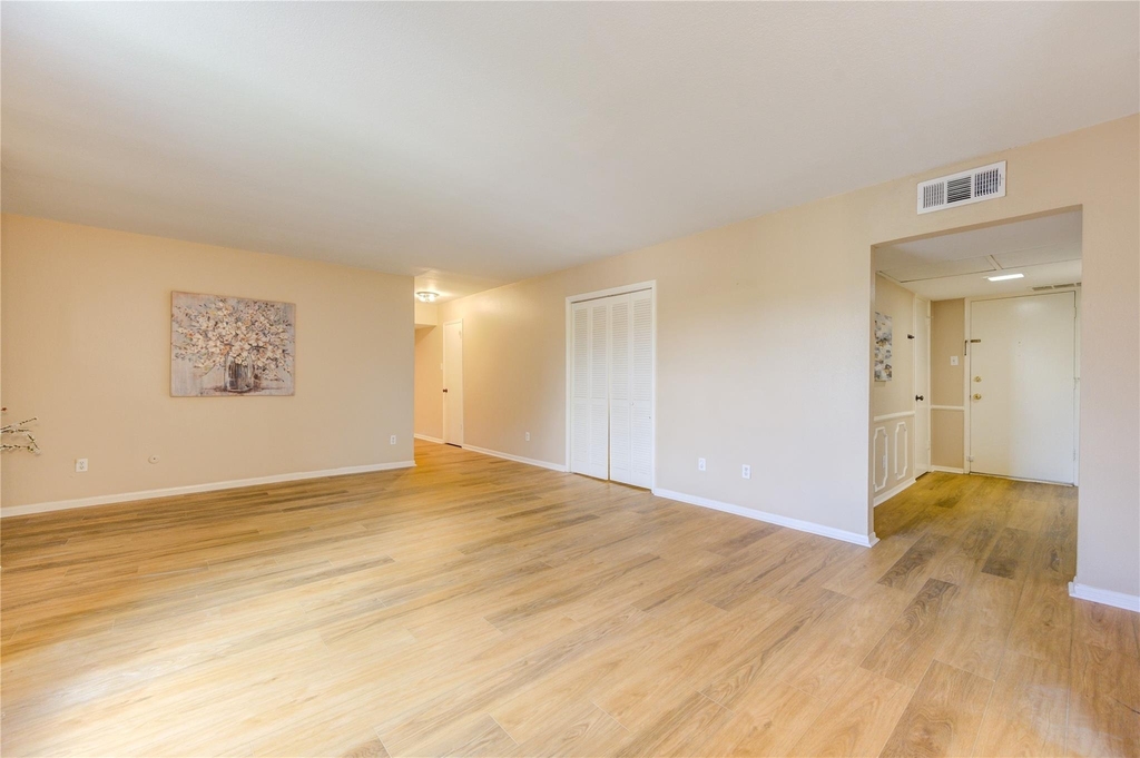 351 N Post Oak Lane - Photo 6