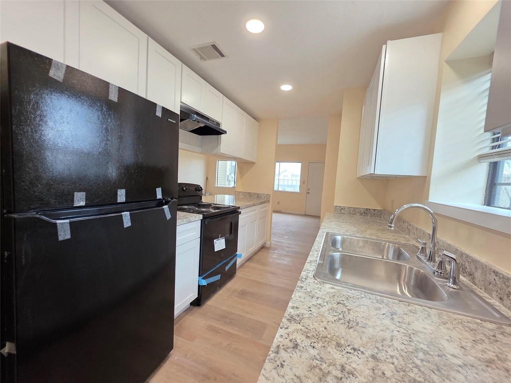 618 S Frazier Street - Photo 4
