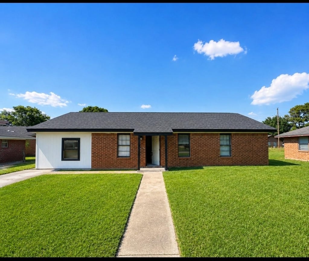 732 Meadow Lane - Photo 0