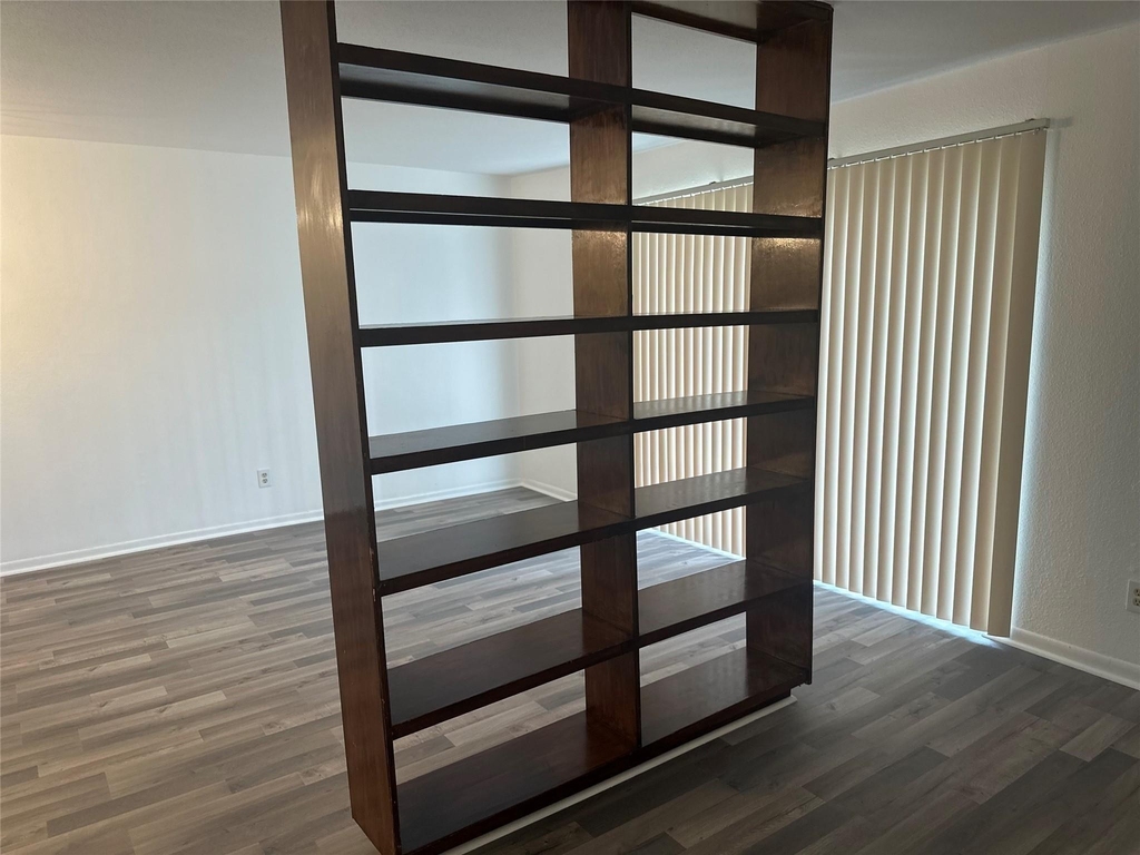 2814 S Bartell Drive - Photo 3