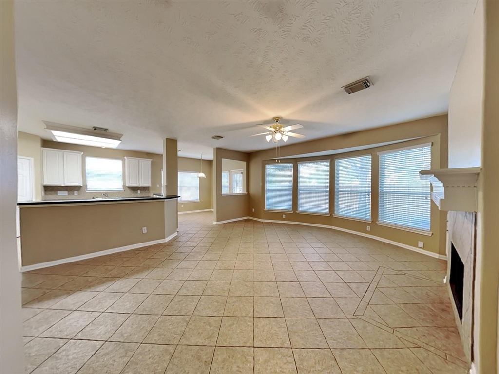 3523 Pine Valley Drive - Photo 5