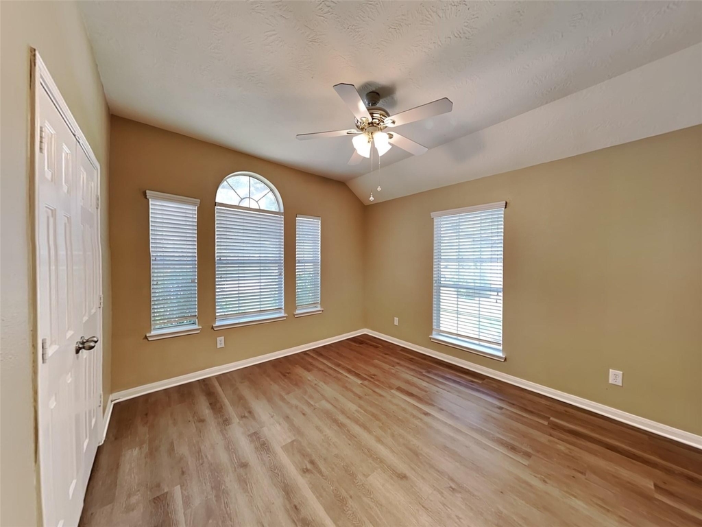 3523 Pine Valley Drive - Photo 15