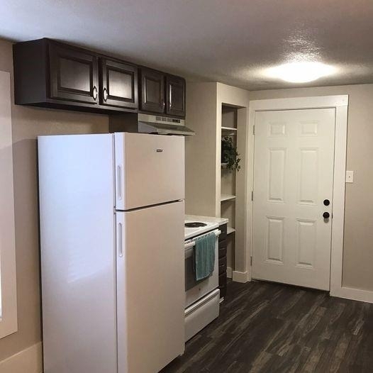 216 W Republic Street - Photo 2