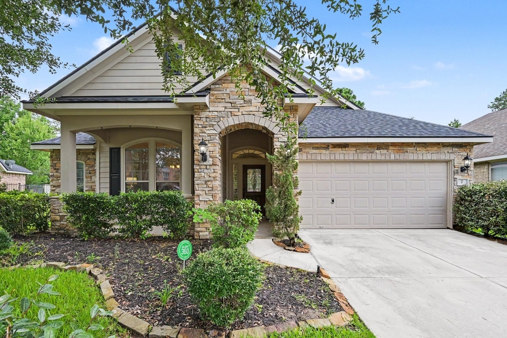 7 Fraiser Fir Place - Photo 0