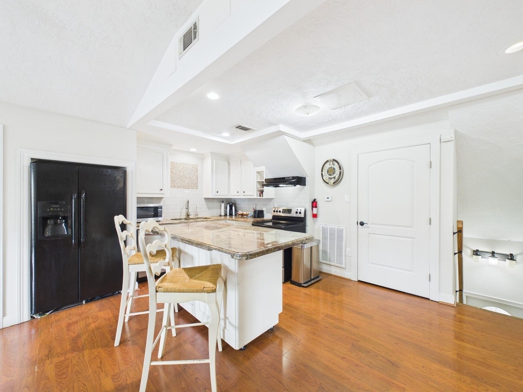 5110 Academy Street - Photo 2