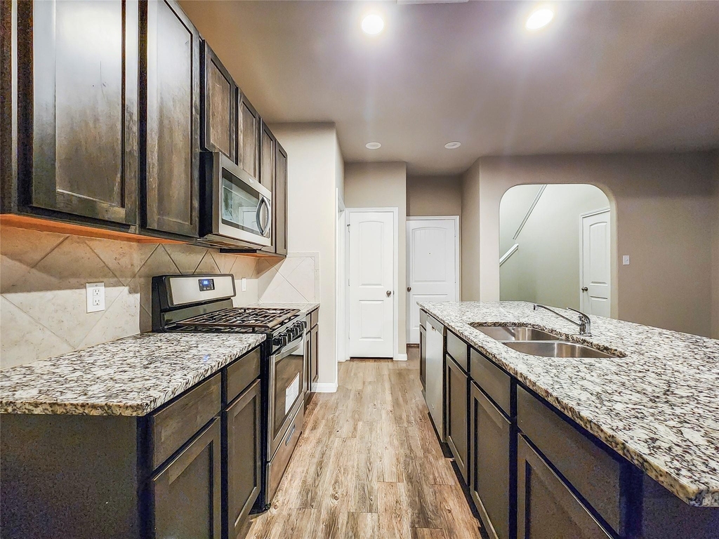 4329 Mcgregor Bluff Lane - Photo 5
