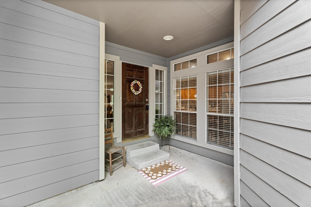 31 Endor Forest Place - Photo 4