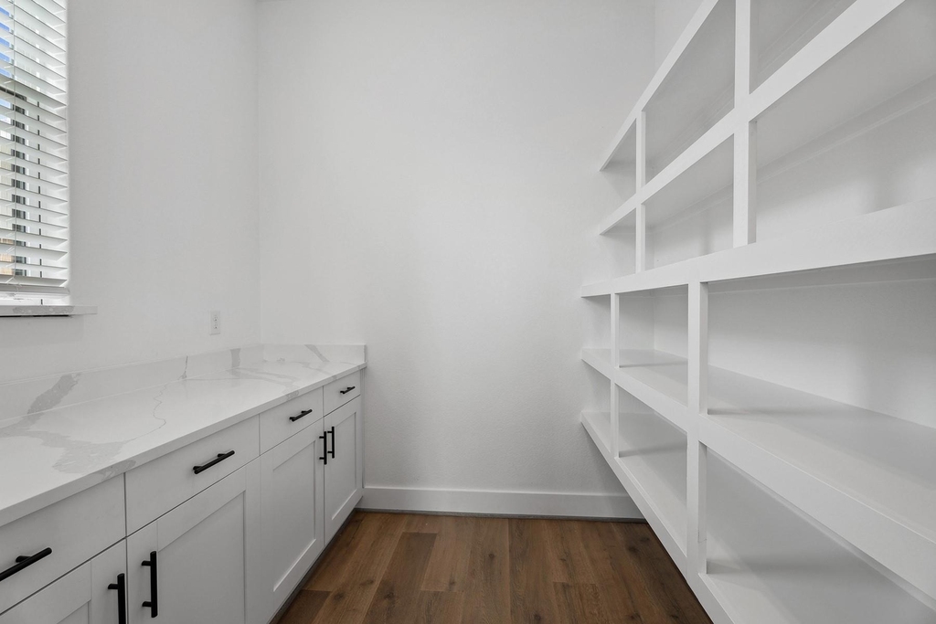 1820 Drover Lane - Photo 8