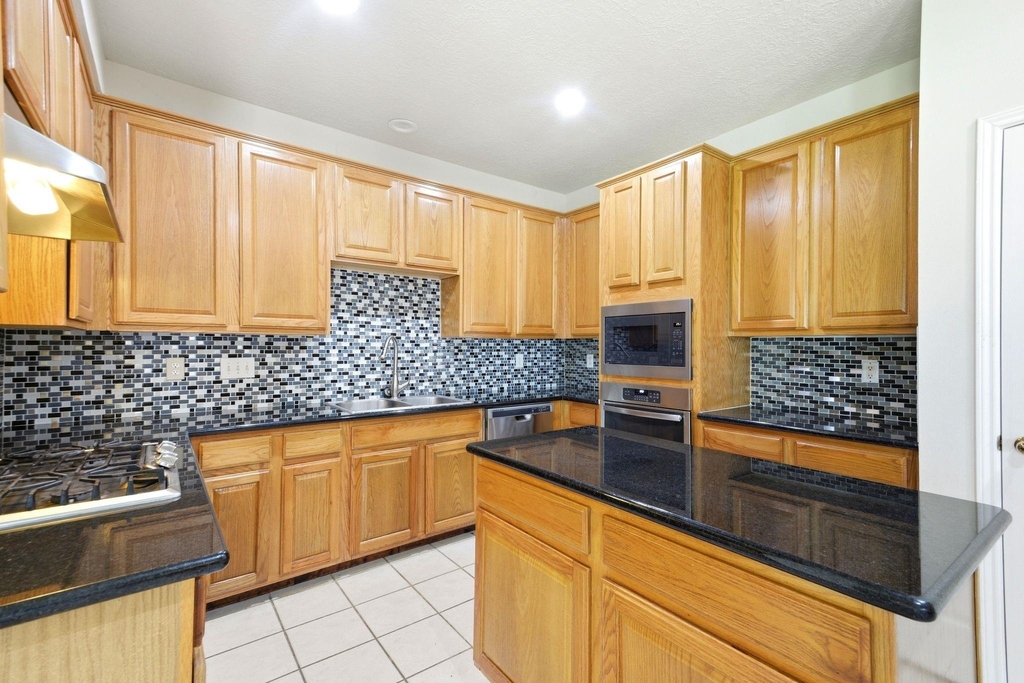 3126 Waters View Drive - Photo 22