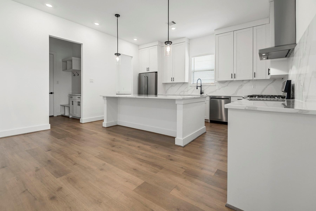 1816 Drover Lane - Photo 2