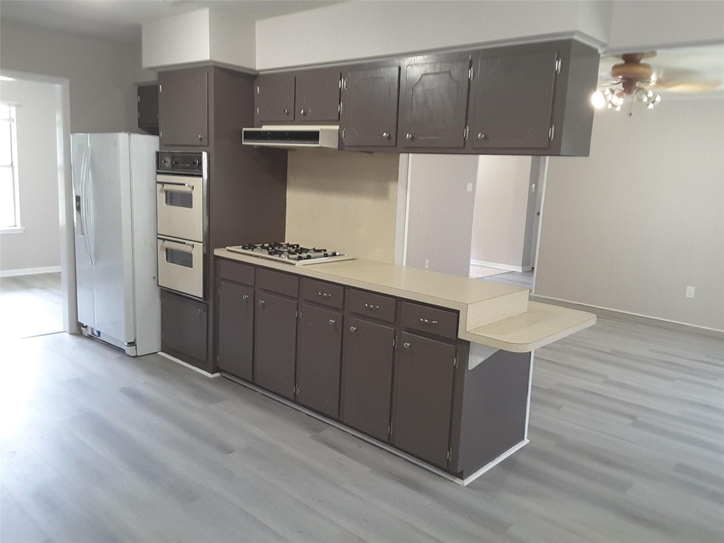 18521 Railroad Avenue - Photo 10