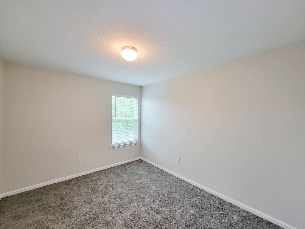 315 20th - Photo 16