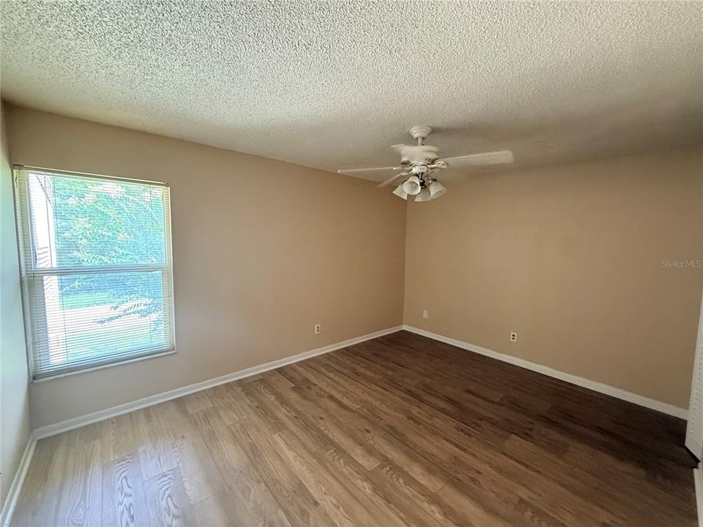 100 E Kentucky Avenue - Photo 13