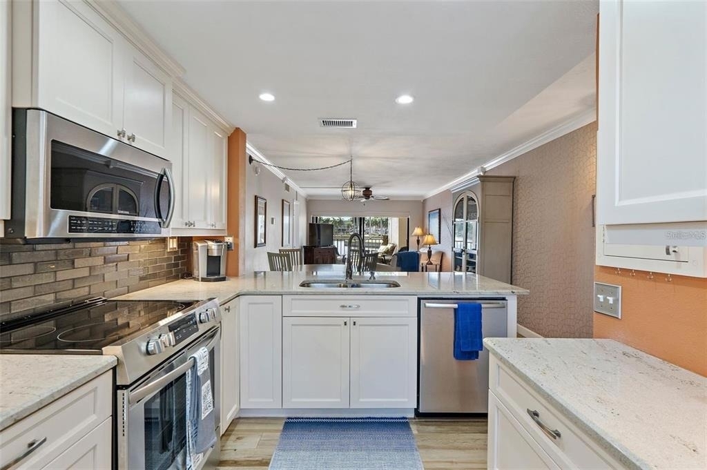 6277 Bahia Del Mar Boulevard - Photo 11
