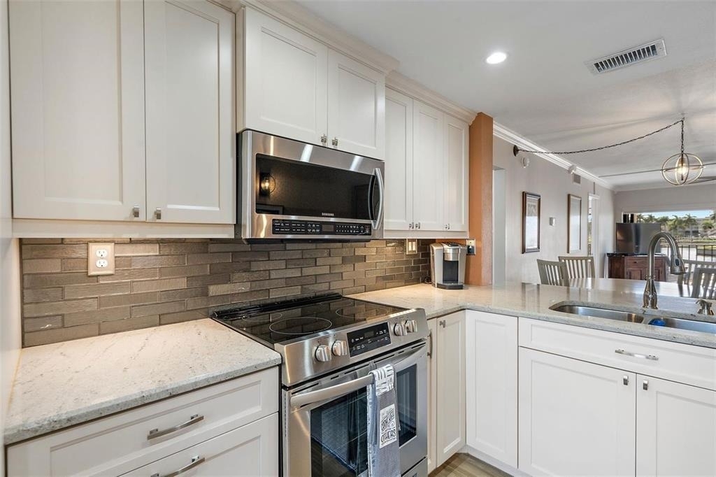 6277 Bahia Del Mar Boulevard - Photo 9