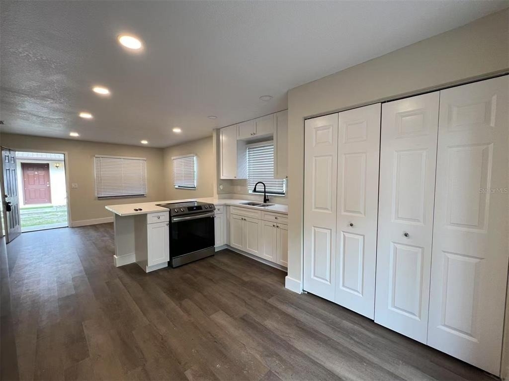 1016 9th Avenue - Photo 2