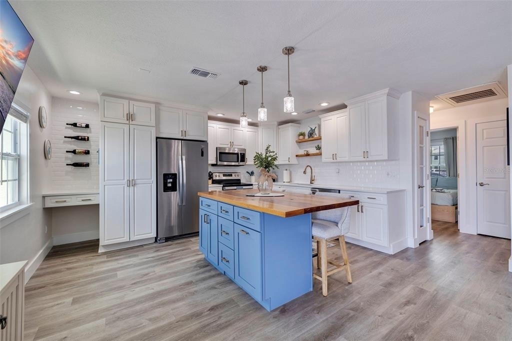 5266 Beach Drive Se - Photo 2