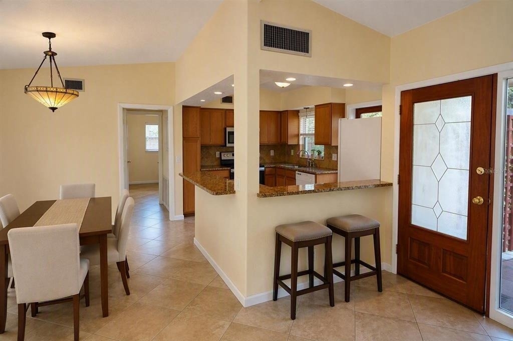 3416 Picwood Road - Photo 2