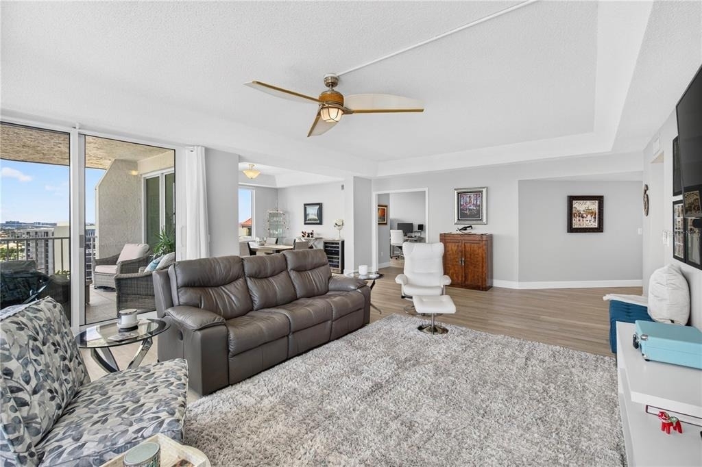 736 Island Way - Photo 22