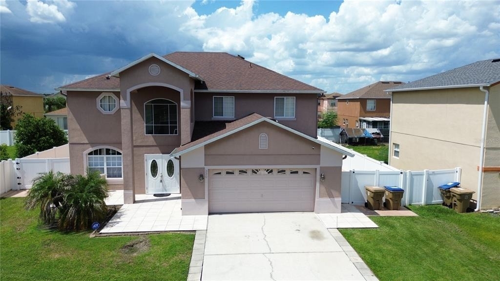 330 Aldershot Court - Photo 0