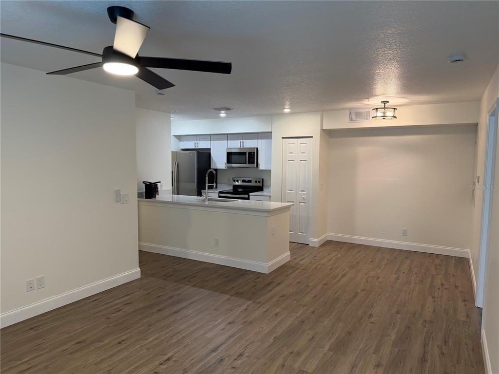 3024 Parkway Boulevard - Photo 3