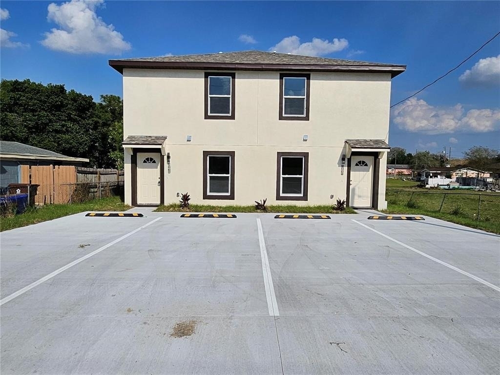 1005 N Tangerine Street - Photo 0