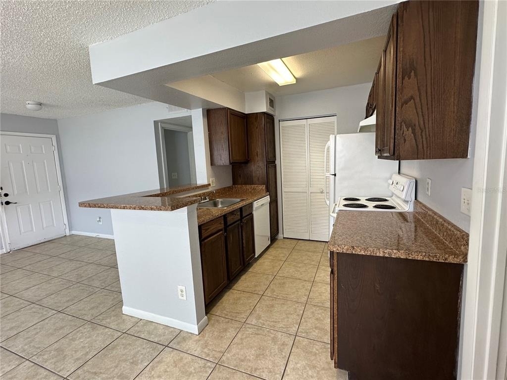 11550 Westwood Boulevard - Photo 4