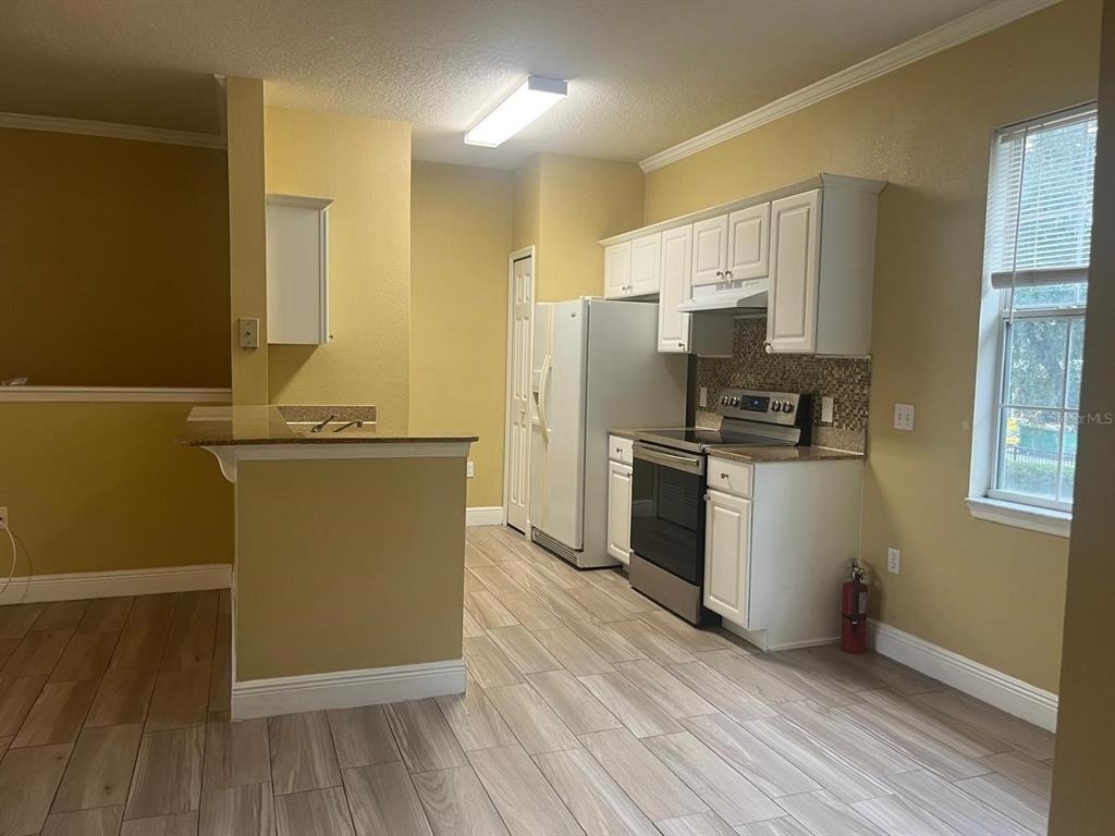 341 Southern Pecan Circle - Photo 10