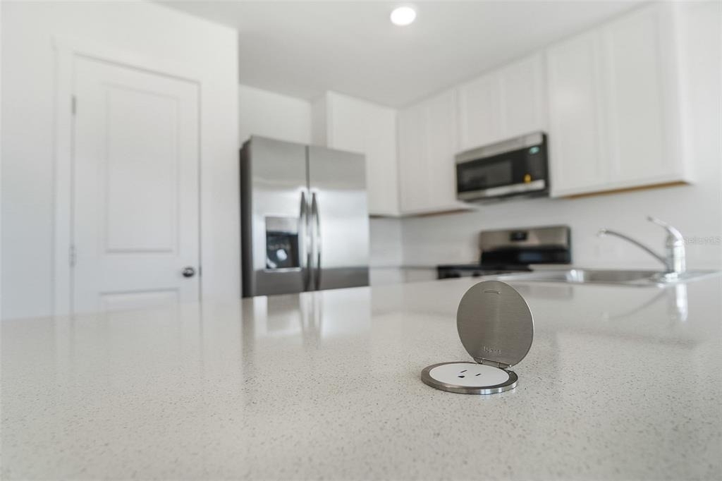931 Phoenix Street - Photo 8