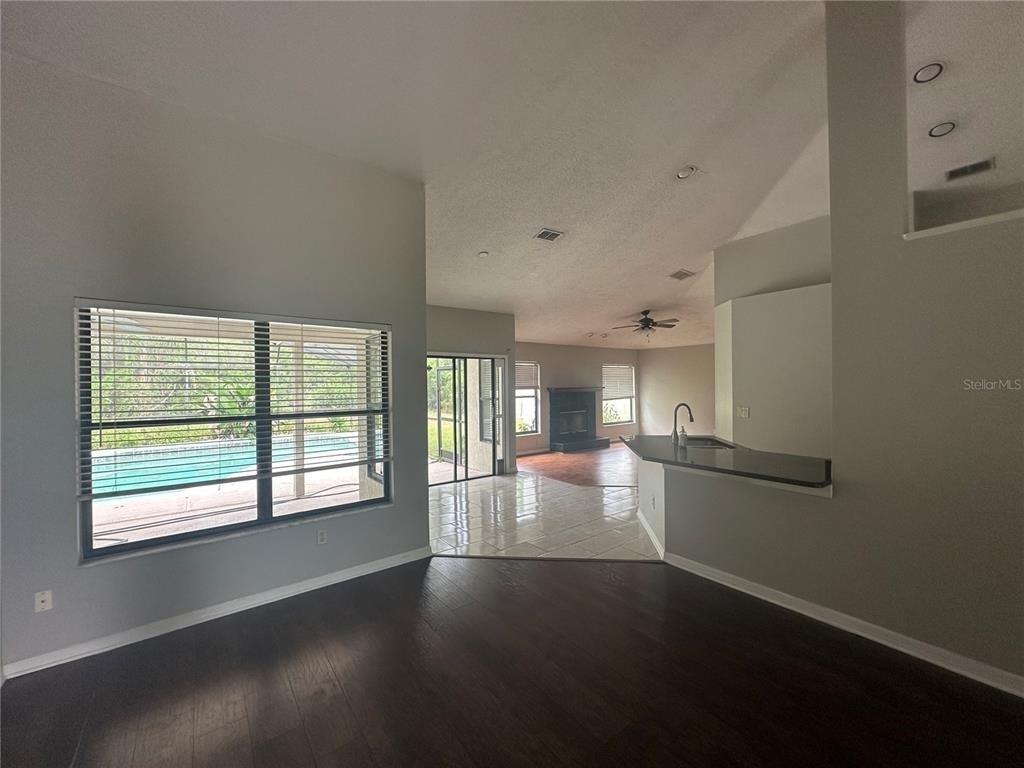 929 Rosinia Court - Photo 25