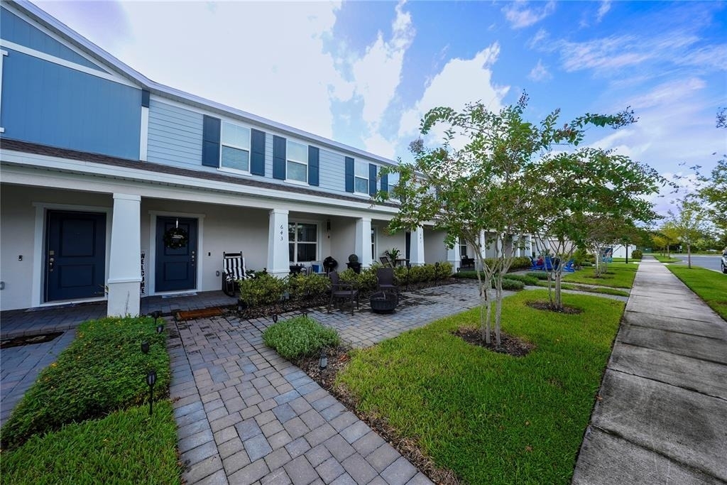 643 Belgrove Street - Photo 2