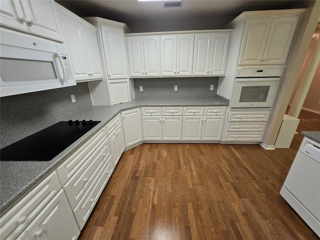 436 Se 4th Avenue - Photo 18