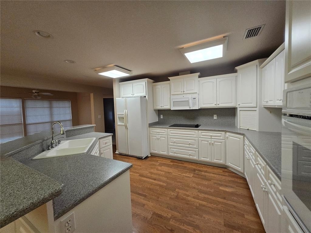 436 Se 4th Avenue - Photo 17