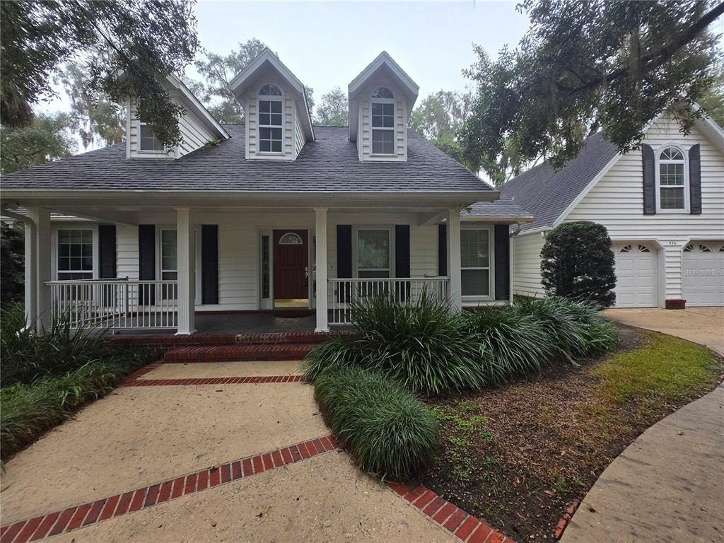 436 Se 4th Avenue - Photo 2