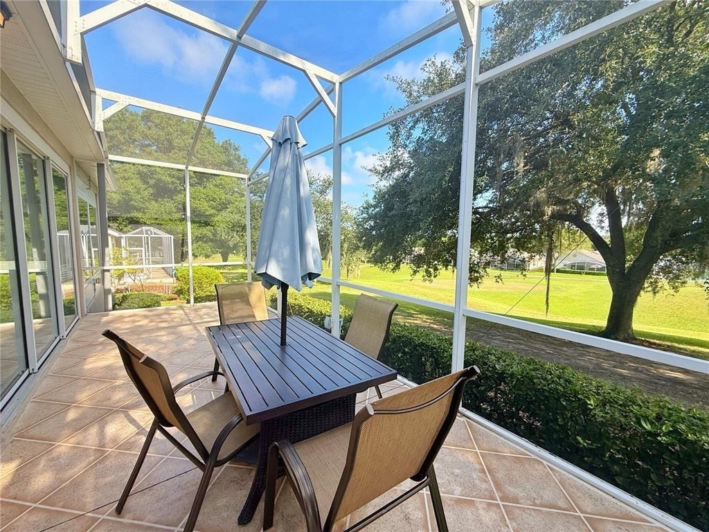 2222 Caxton Avenue - Photo 2
