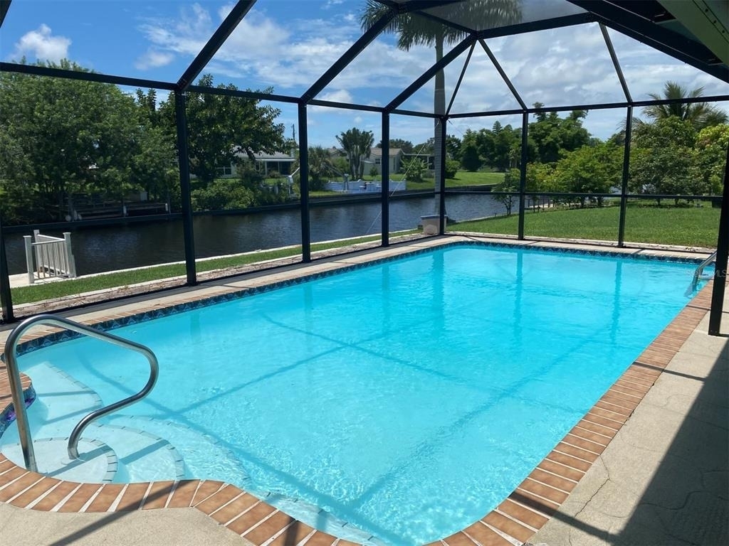 165 Dartmouth Drive Nw - Photo 1
