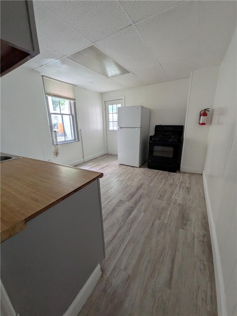 329 E Broad Street - Photo 4