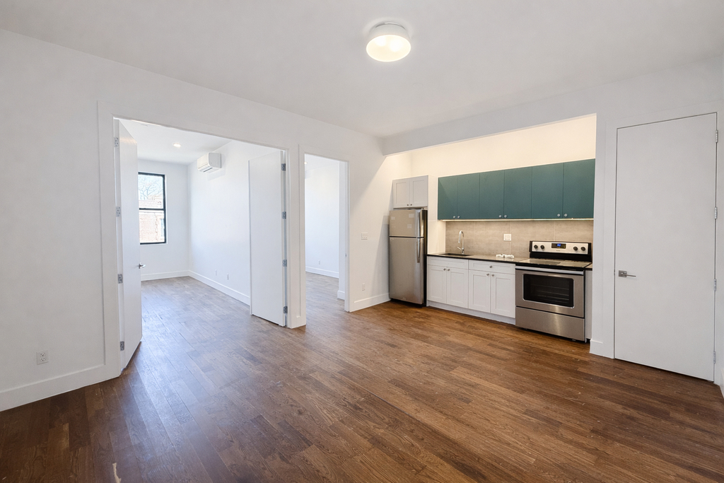 3208 Glenwood Rd - Photo 1