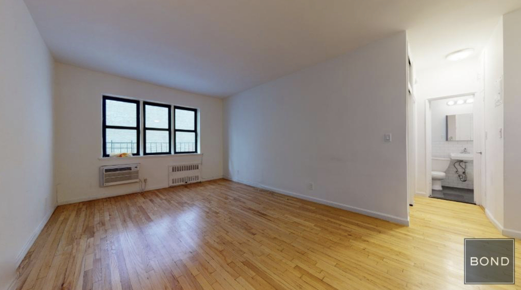 354 East 83rd Street - Photo 2