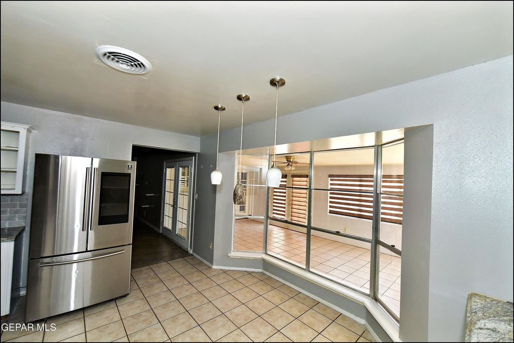 9125 W H Burges Drive - Photo 21
