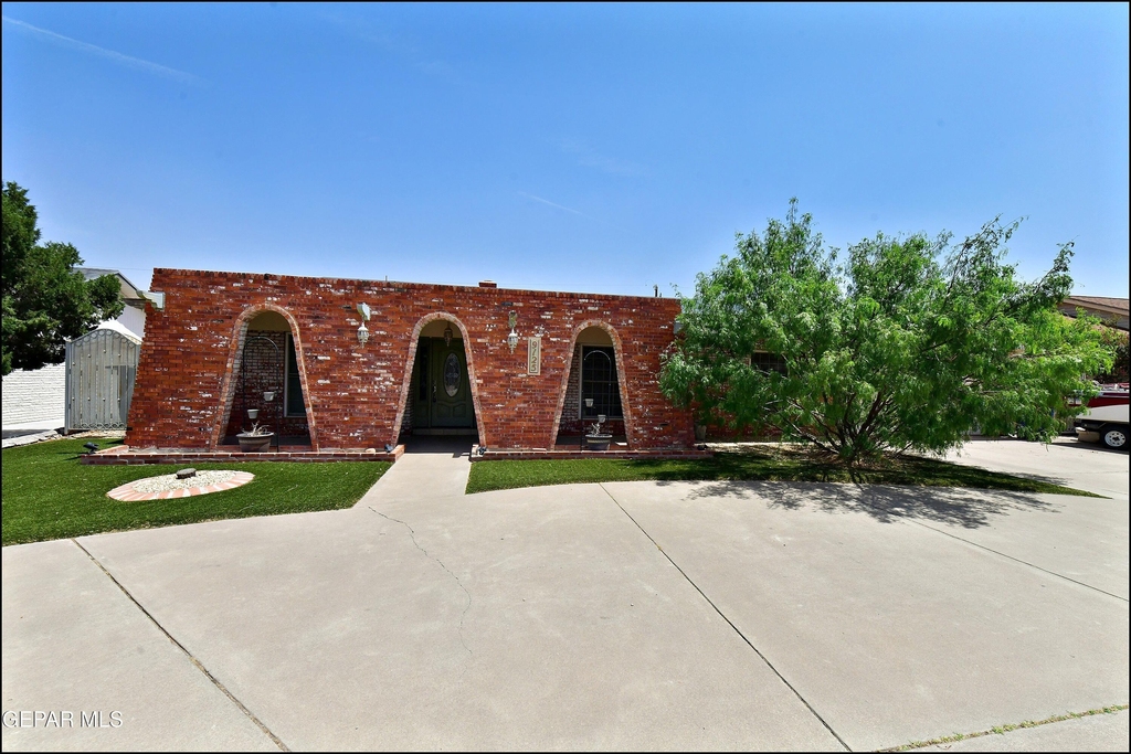 9125 W H Burges Drive - Photo 2