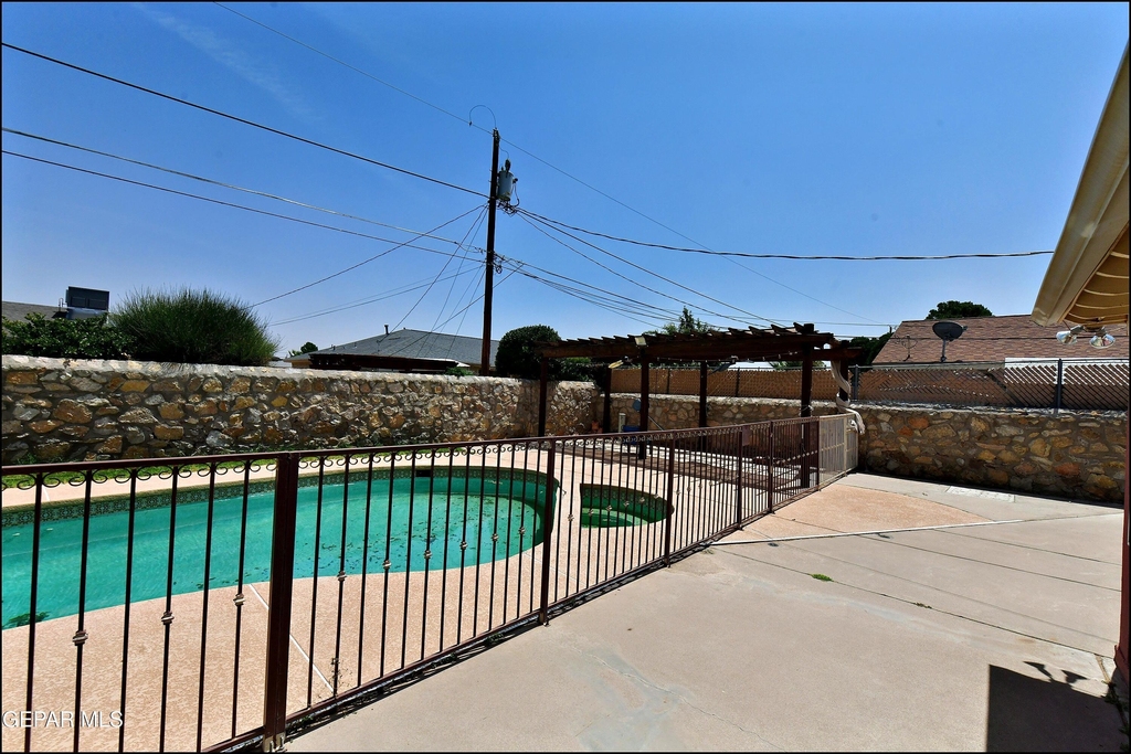 9125 W H Burges Drive - Photo 45