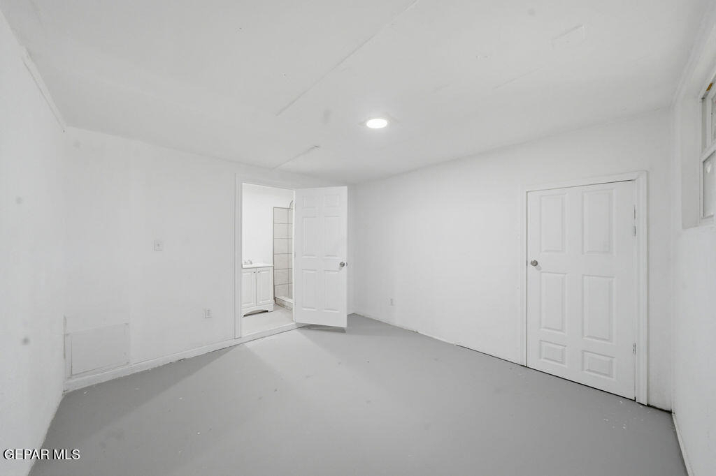 5833 Ybarra Court - Photo 4