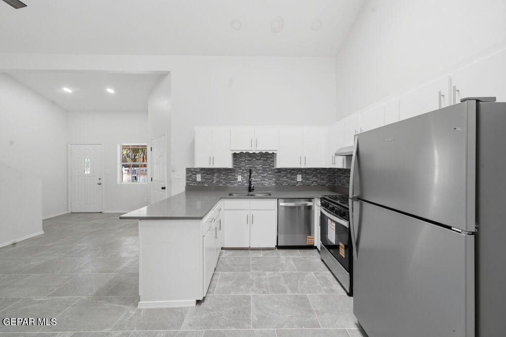 821 Los Lagos Way - Photo 6