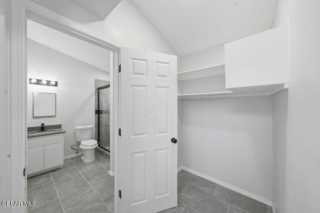 821 Los Lagos Way - Photo 19